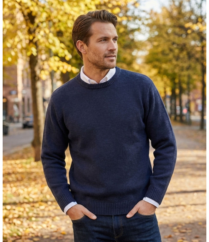 Pull homme ras‑cou Mayflower marine – confort et élégance