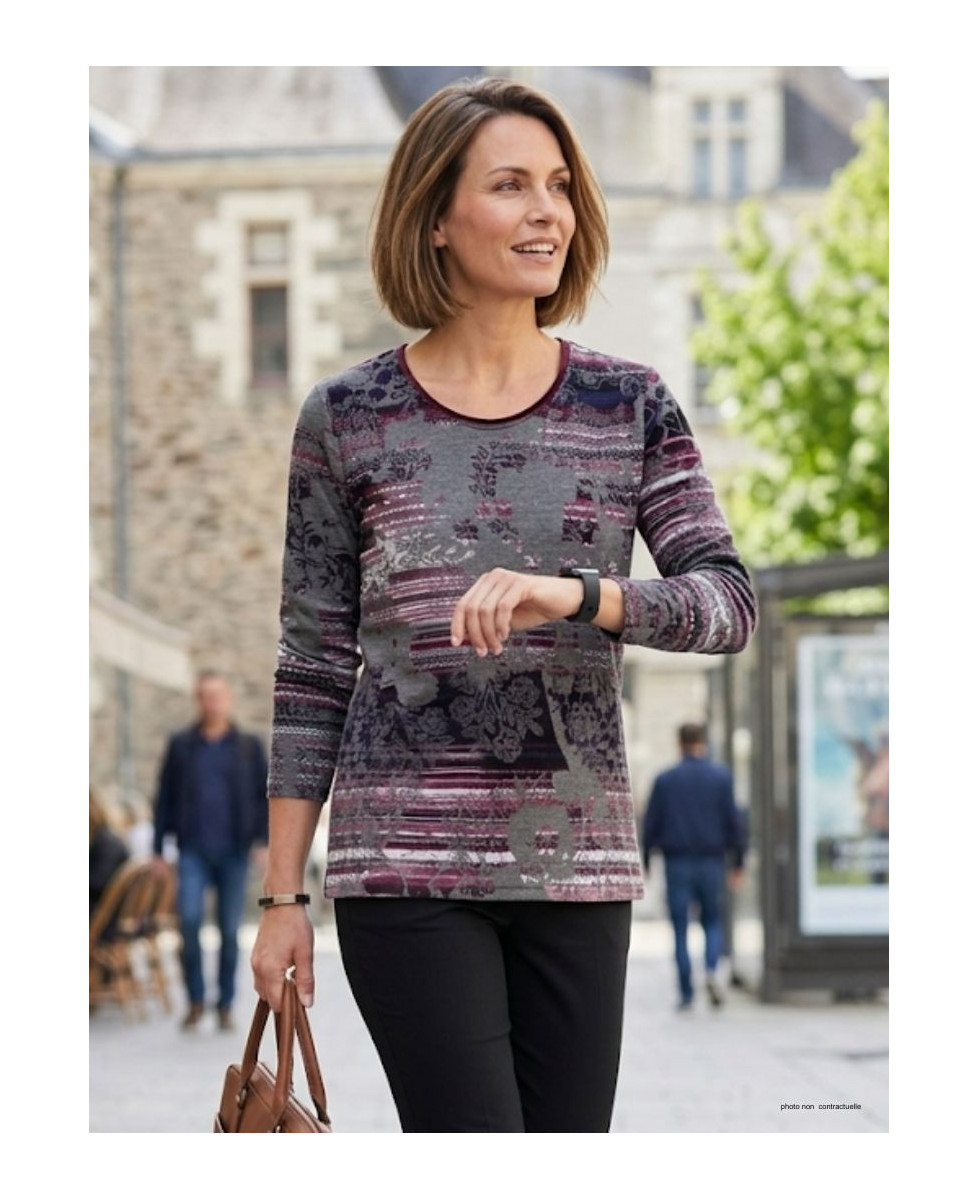 Tee-shirt manches longues col rond pour femme MAYFLOWER modèle RF141V coloris violet à rayures et motifs fleurs.
