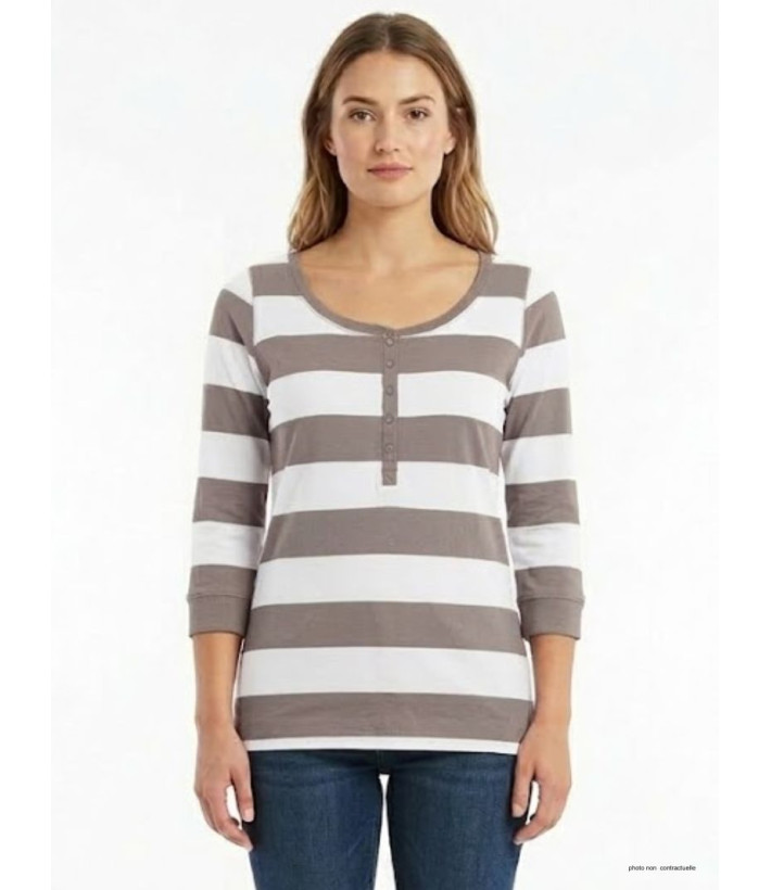 Tee-shirt femme manches 3/4 MAYFLOWER modèle DOMINGO1 beige avec grand col rond boutonné et bords côtes.