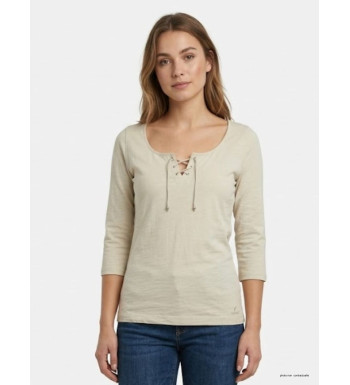 Tee-shirt femme manches 3/4 MAYFLOWER modèle DOUGLAS2 beige en maille flammée avec col V boutonné à lacets.