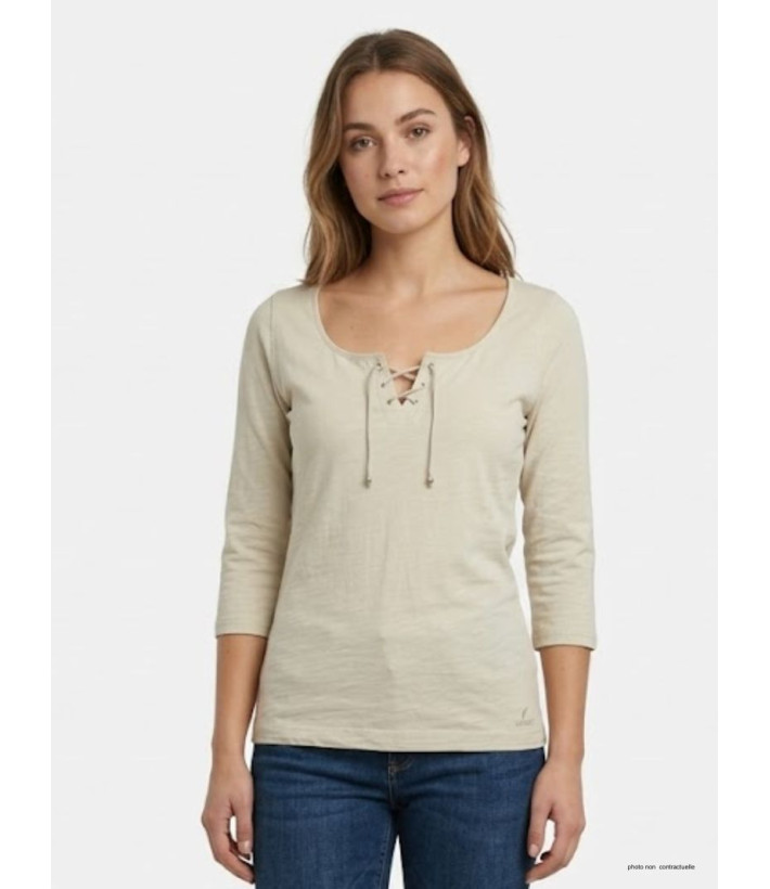 Tee-shirt femme manches 3/4 MAYFLOWER modèle DOUGLAS2 beige en maille flammée avec col V boutonné à lacets.