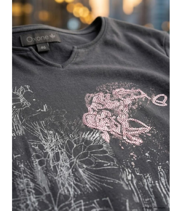 AXONE CHALON1G - Tee-shirt gris col V imprimé et bas fendu