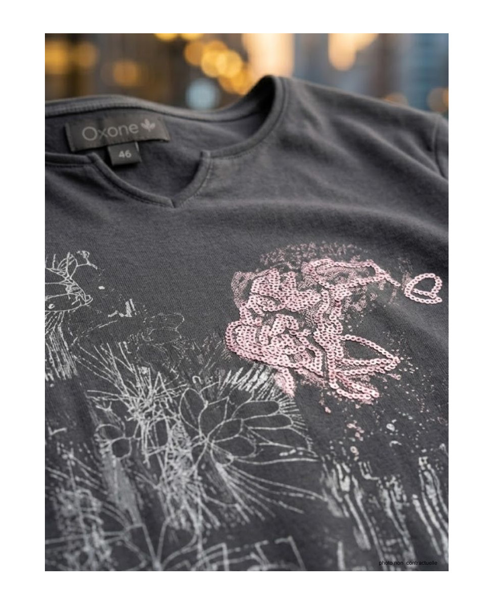 AXONE CHALON1G - Tee-shirt gris col V imprimé et bas fendu