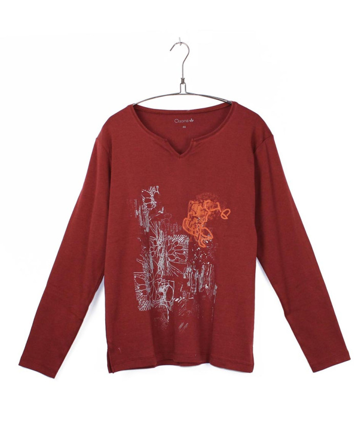 AXONE CHALON2B - Tee-shirt bordeaux col V imprimé et bas fendu