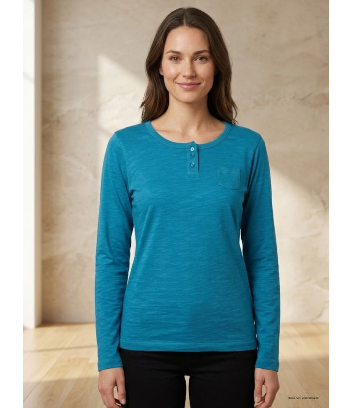 Tee-shirt manches longues bleu MAYFLOWER CHINA4B avec col boutonné et petite poche poitrine.