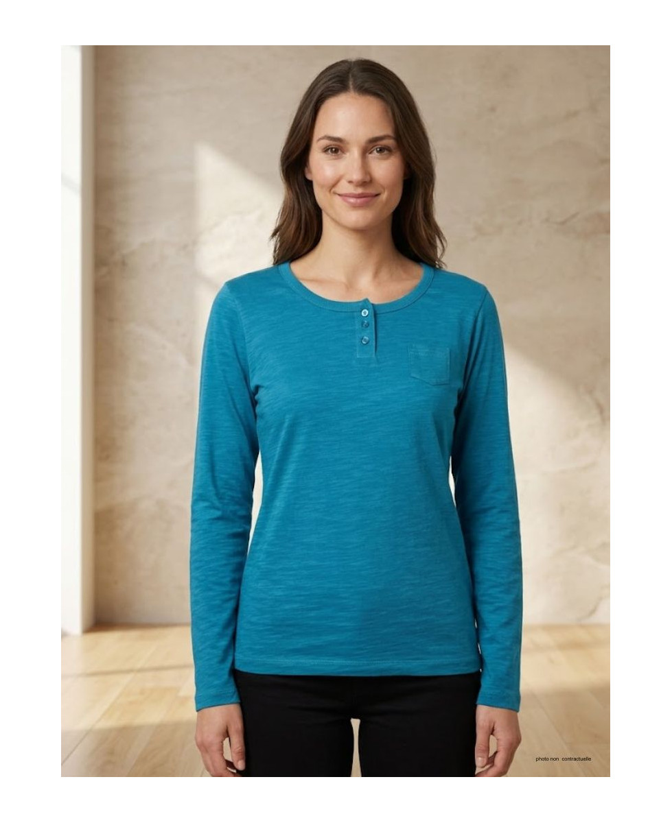 Tee-shirt manches longues bleu MAYFLOWER CHINA4B avec col boutonné et petite poche poitrine.