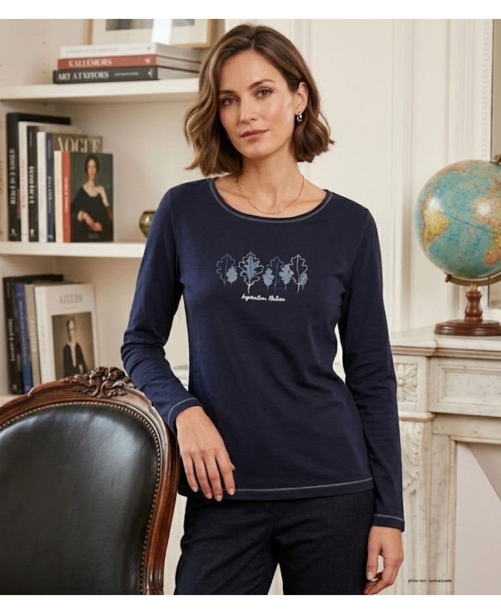 Tee-shirt manches longues MAYFLOWER modèle NOBODY1 coloris bleu marine avec sérigraphie argentée.