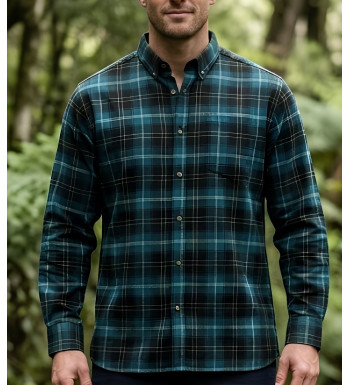 Chemise manches longues CHALLENGER modèle TRIVIO1 en flanelle de coton à carreaux verts et marron.