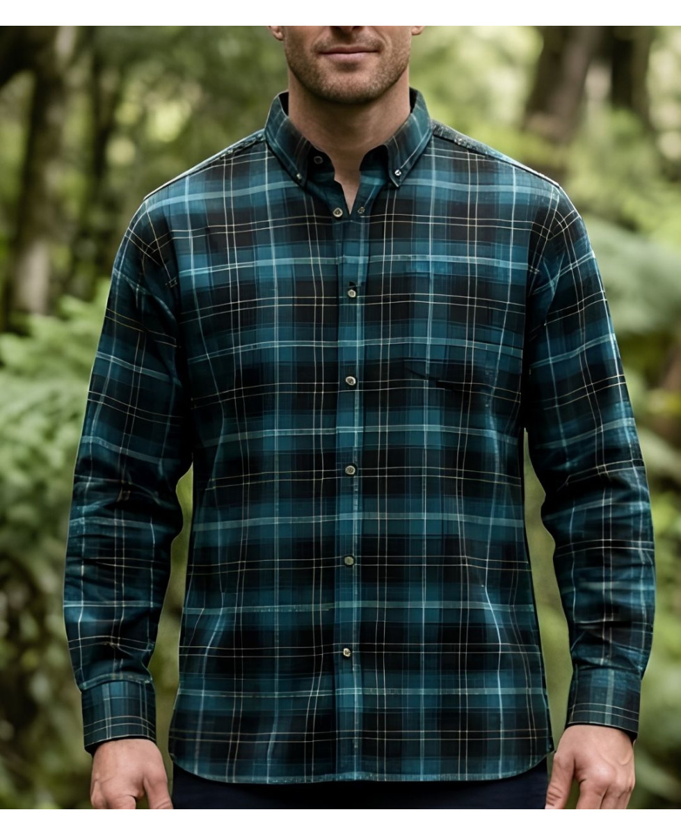 Chemise manches longues CHALLENGER modèle TRIVIO1 en flanelle de coton à carreaux verts et marron.