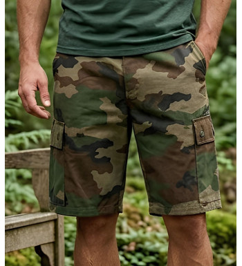 Bermuda cargo camouflage Centre Europe LEDERTYS modèle 810394U002 avec poches latérales et taille élastiquée.