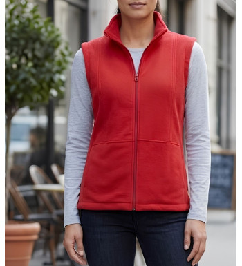 Gilet sans manches bi-matière femme MAYFLOWER modèle 828049U001 rouge avec buste matelassé et col montant.