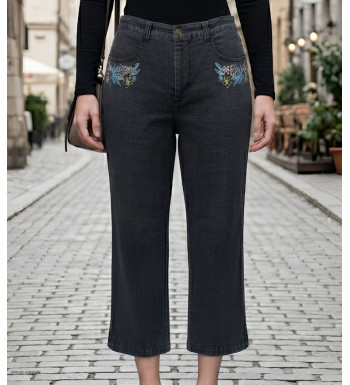 Pantacourt femme MAYFLOWER modèle SE1103 coloris bleu stone washed en tissu extensible.