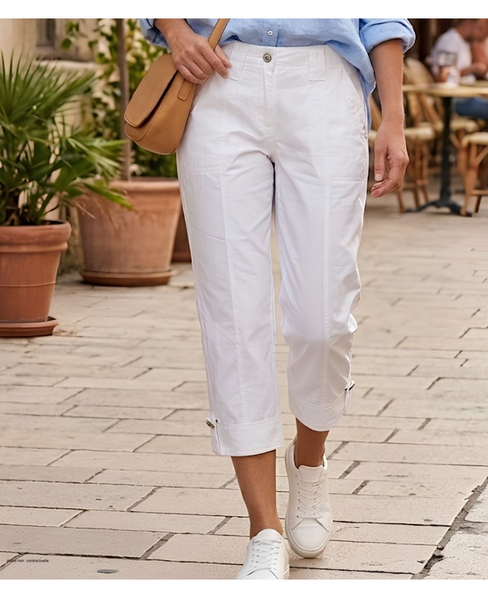Pantacourt femme AXONE modèle SE1032 coloris blanc pur 010 avec surpiqûres décoratives.