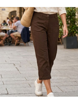 Pantacourt femme MAYFLOWER modèle MANTA2 coloris brun marron en 100% lin avec fentes latérales.