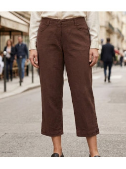 Pantacourt en lin pour femme grandes tailles modèle MARTY2 coloris marron de la marque AXONE.
