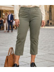 Pantacourt femme kaki clair en tissu coton extensible stretch modèle MONICA2 de MAYFLOWER.