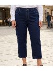 Pantacourt femme bleu denim ultra stretch spécial grandes tailles modèle SALTO1 de la marque AXONE.