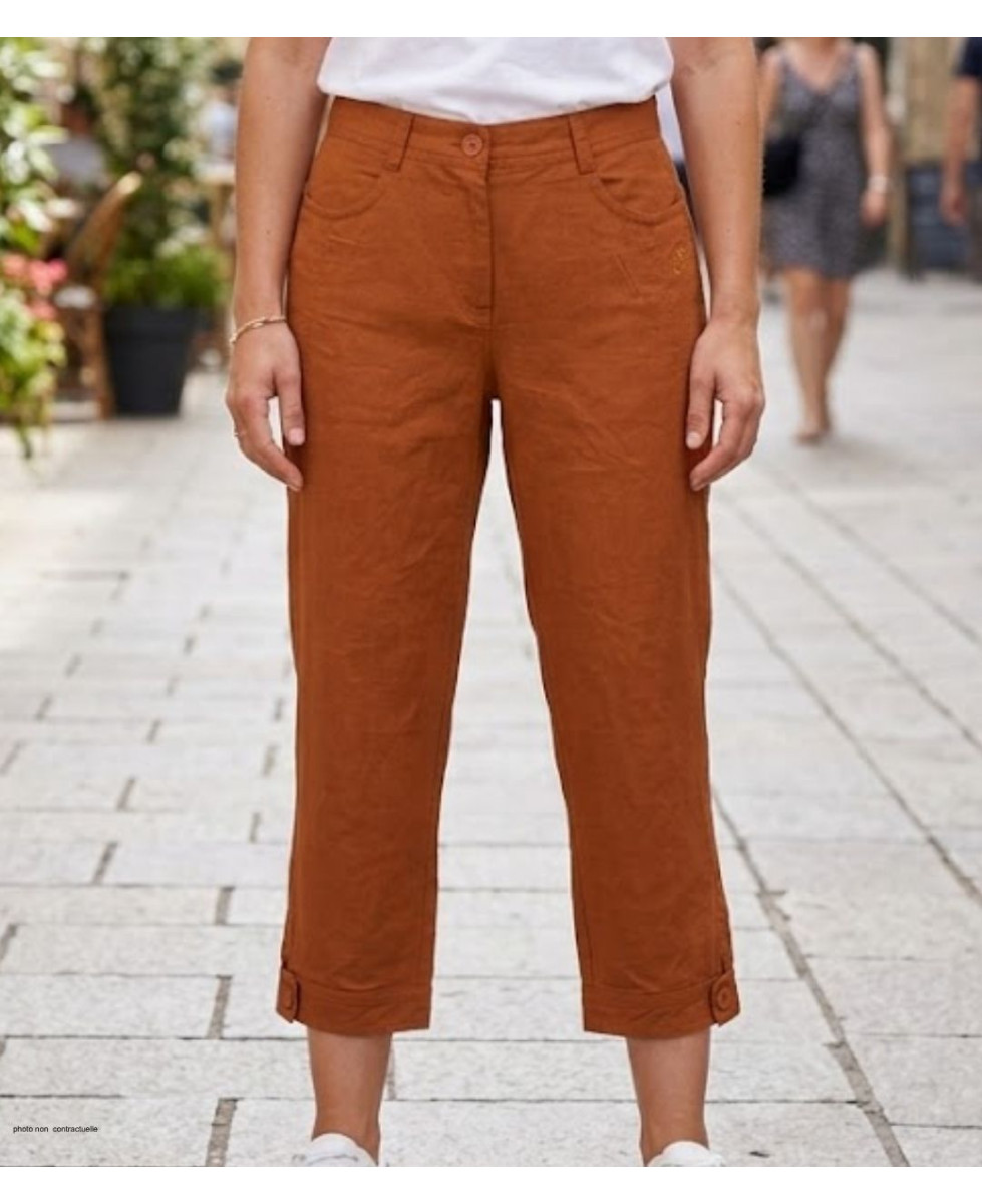 Pantacourt femme orange en lin et coton MAYFLOWER avec bas de jambe boutonné et poches arrière