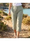 Pantacourt beige pour femme OGALO modèle 111182U002 à taille élastiquée en nylon léger.