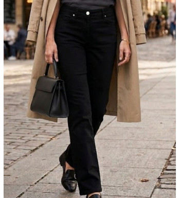 Pantalon 5 poches Mayflower modèle M957 en toile gabardine noir profond.