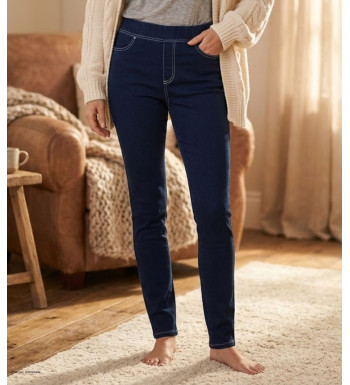 Pantalon slim femme MAYFLOWER modèle CELIB1 coloris bleu brut avec taille haute élastiquée.