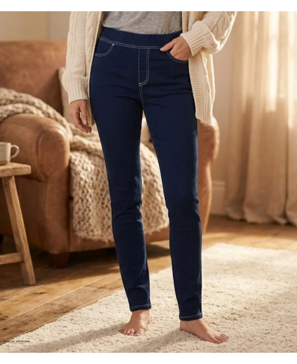 Pantalon slim femme MAYFLOWER modèle CELIB1 coloris bleu brut avec taille haute élastiquée.