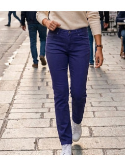 Pantalon femme bleu stone MAYFLOWER modèle CLAUDIA2 en tissu ultra stretch aspect jean.