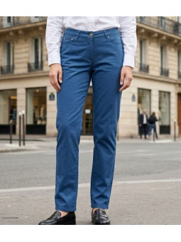 Pantalon ajusté en toile stretch MAYFLOWER modèle FLORA3 coloris bleu indigo pour femme.