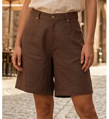 Bermuda en lin pour femme Mayflower modèle SE1106 coloris chocolat marron avec poches latérales.