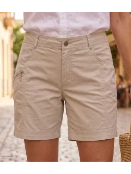 Short d'été en tissu extensible stretch pour femme de la marque MAYFLOWER modèle MIRZA1 offrant confort et aisance de mouvement.