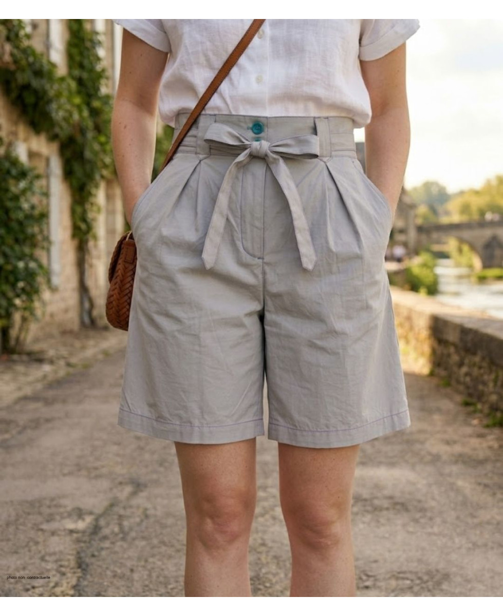 MAYFLOWER SE1105T : Short Mi-Long Turquoise avec Ceinture Elégante