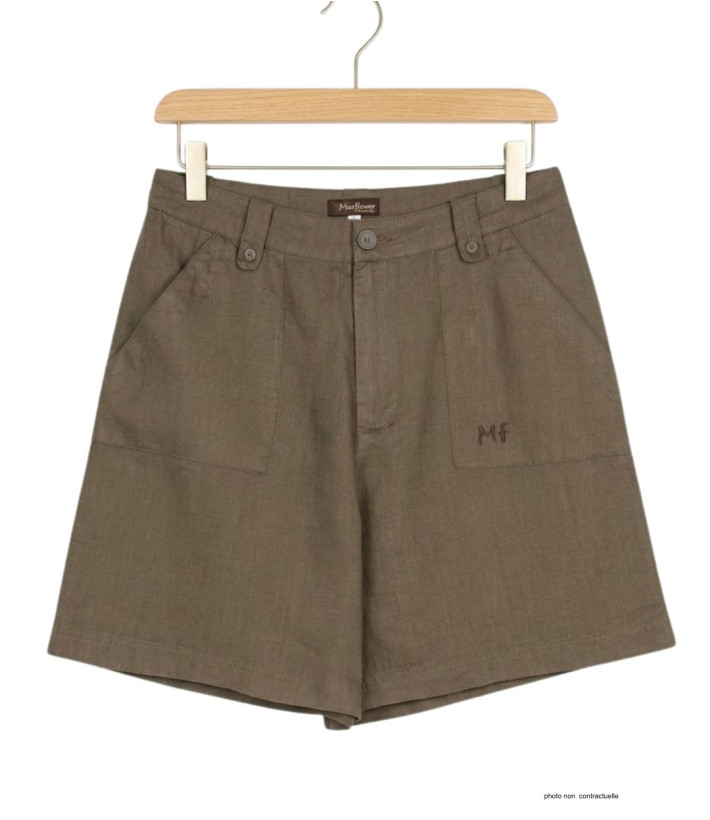 Short MAYFLOWER SE1176A en lin avocat : fraîcheur et coupe ajustée