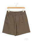 Short MAYFLOWER SE1176A en lin avocat : fraîcheur et coupe ajustée