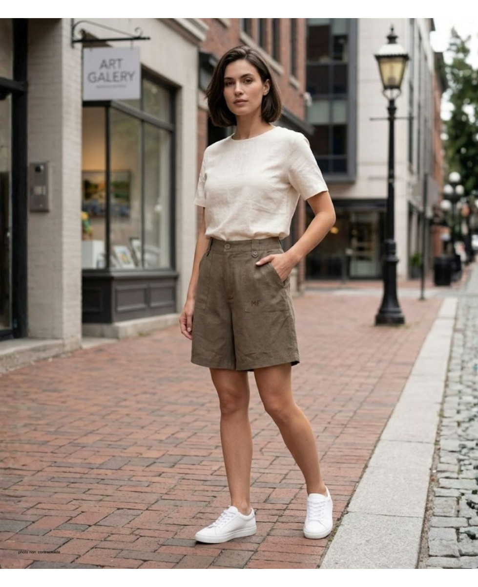 Short MAYFLOWER SE1176A en lin avocat : fraîcheur et coupe ajustée