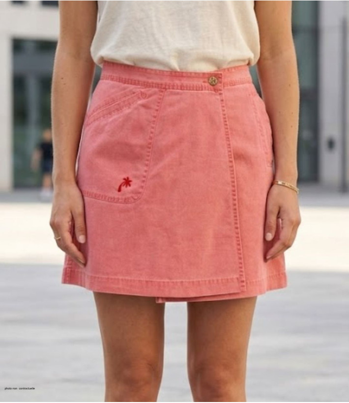 Jupe-short orange pour femme en coton de marque MAYFLOWER modèle SE8046 avec broderie palmier.
