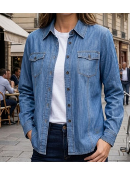 Chemisier en jean pour femme de la marque MAYFLOWER modèle LERIDA1 de couleur bleu denim en coton fluide.