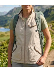 Gilet sans manches pour femme OGALO modèle 211260U001 de coloris beige en pur coton avec fermeture boutonnée.