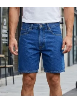 Short en jean pour homme de la marque Challenger modèle R313 de couleur bleu stone avec ses poches apparentes.