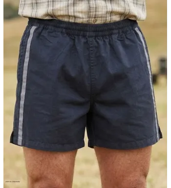 Short court pour homme de la marque CHALLENGER modèle 8L de couleur noir avec bande grise et taille élastiquée.