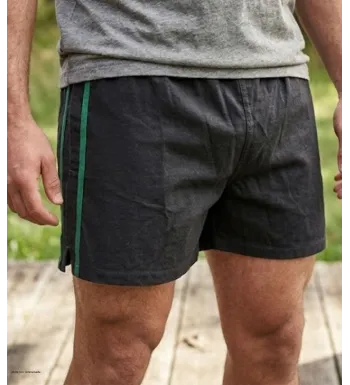 Short court pour homme de la marque CHALLENGER modèle 8L de couleur noir avec une bande verte et une taille élastiquée.