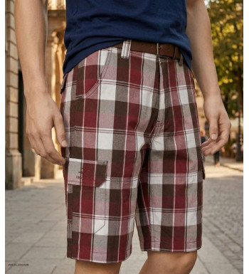 Bermuda pour homme de marque WINCHESTER modèle ILLOWA3 avec motif à carreaux de couleur marron chocolat et rouge bordeaux.