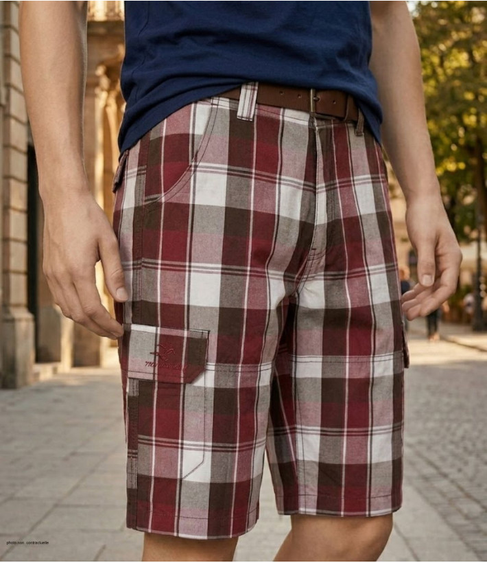 Bermuda pour homme de marque WINCHESTER modèle ILLOWA3 avec motif à carreaux de couleur marron chocolat et rouge bordeaux.