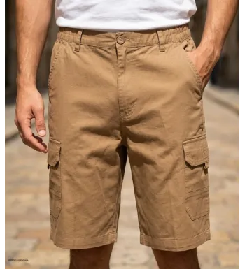 Bermuda cargo pour homme de marque CHALLENGER modèle INCA3 coloris camel en coton avec poches latérales et ceinture élastique.