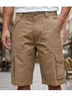 Bermuda cargo beige pour homme de marque WINCHESTER modèle WE1277B en coton léger avec poches à rabat et poche zippée.