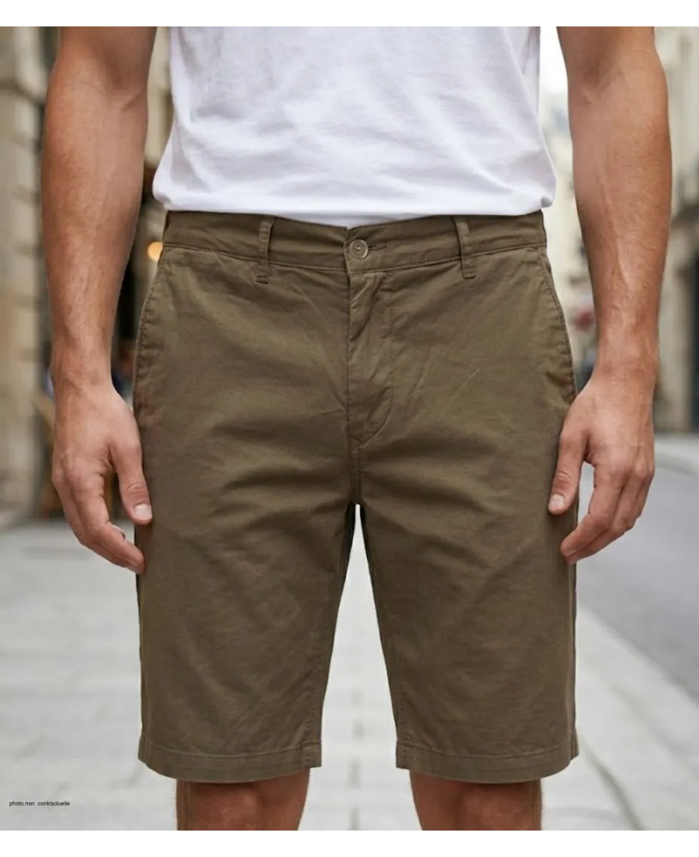 Bermuda uni pour homme de la marque CHALLENGER modèle BER4012 coloris beige en coton stretch d'été.