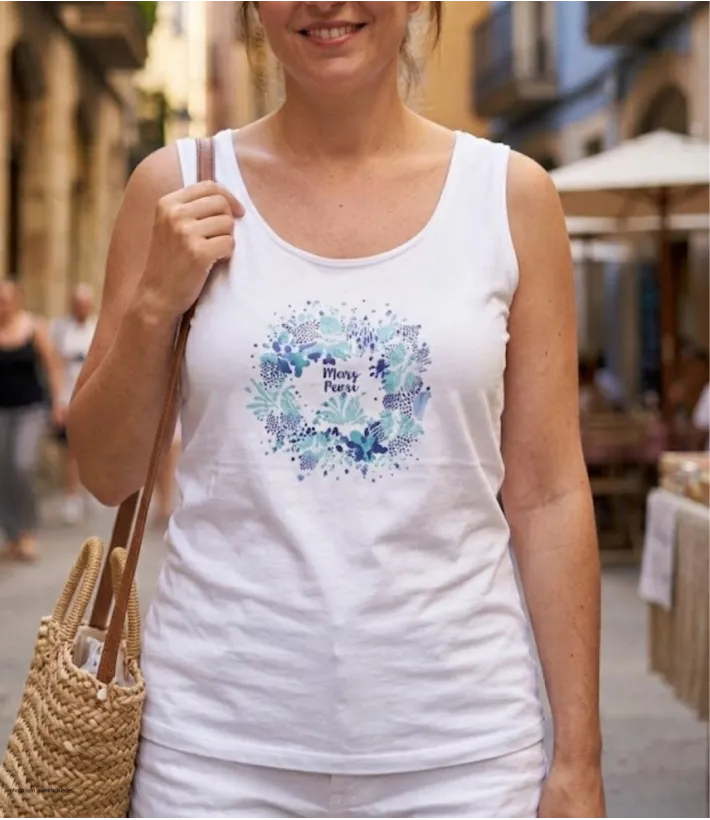 Débardeur blanc pour homme en coton jersey avec sérigraphie sur le devant modèle M2120A par MAYFLOWER.