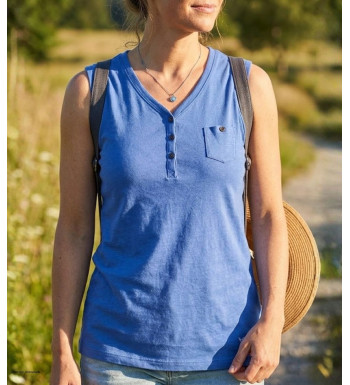 Débardeur uni pour femme de la marque MAYFLOWER modèle DARGO4 avec col tunisien boutonné et poche poitrine.