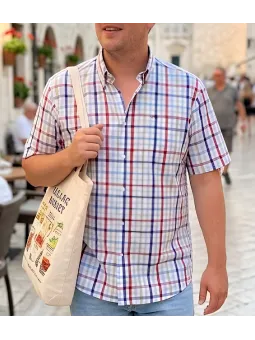 Chemise à carreaux manches courtes pour homme coloris blanc bleu et rouge CHALLENGER modèle B3105A avec poche poitrine plaquée.