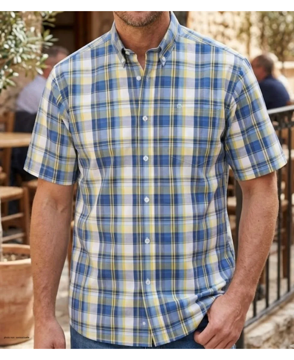 Chemise à carreaux manches courtes pour homme coloris bleu et jaune CHALLENGER modèle B3107A avec poche poitrine plaquée.