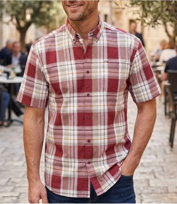 Chemise à carreaux manches courtes pour homme en pur coton rouge et kaki CHALLENGER modèle B3123A avec poche poitrine.
